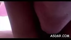 تشغيل Puckish bspoil تعطي حلمتها بعيدا
