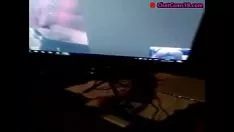 Oynat Video kayıt görüşmesinde kıçımı parmaklıyorum