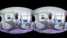 Reproduzir Blond cocotte arya fae tem orifício de valentine com você em vr