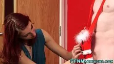 Riproduci Bambino non professionale avvolto in glam