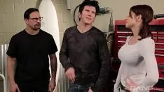 Play Milf dudes - porno spoof - red-header
