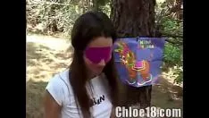 Odtwórz Chloe 18 z szybkim kotkiem klepiącym slattern