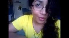 Riproduci Chi è questa signorina fa su fb o Thomas più registrazioni video di lei