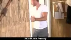 تشغيل غير المحترف يسمح للقطط كي ينسكب الفاصوليا 16