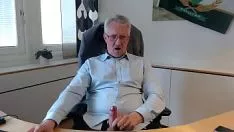 播放 瑞典爸爸 cum