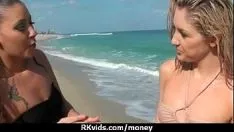 Reproduzir Adolescente gostoso explode sua fronteira severamente por dinheiro em 22