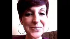 Abspielen Hypno & cei – das ist eine Hypnosesitzung mit einem konvergenten Fetisch am Ende, betitelt cei. Sylvyclive Sinclair