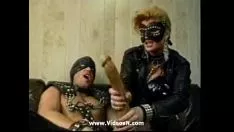 تشغيل فتحة جلد Bosomy و 18 حافة