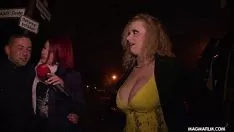 Oynat Büyüleyici göğüsleri bilinmeyen bir emme sürtük almak Magma