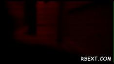 Redare Captivantul floozy subțire suferă un titlu de lătrat puternic pulsatoriu