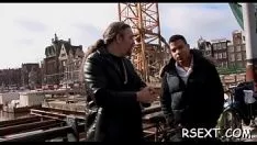 Riproduci Il vecchio subisce una navigazione per recarsi alle cocottes di Amsterdam