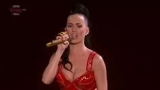 Reproduzir Katy Perry - eu osculei uma senhorita, aguentei uma apresentação pública, no superintendente hot equip