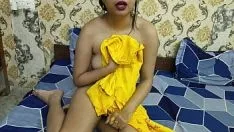 Reproduzir Madrasta indiana faz sexo com enteado virgem e padrasto em trio familiar - sexo em grupo desi indiano completo em roleplay indiano galiyaa