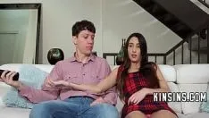 تشغيل أعطيك جهاز التحكم عن بعد، أنت تعطيني كس (stepsis)