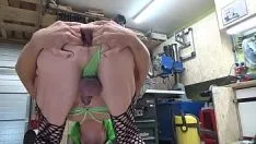 播放 Extremeslut66 张开她漂亮的屁股