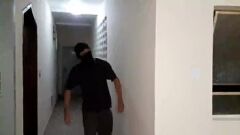 تشغيل يعود "المسلسل الهارب" الهارب في مغامرة الهالوين الشرجية مع جبهة تحرير مورو الإسلامية الشقراء ذات المؤخرة الكبيرة