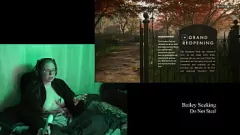 Reproduzir Naughty Gamers Naked Playthrough: BBW Morena com tatuagens e óculos - Alan Wake 2 Parte 2