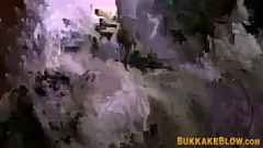 Redare Frenzy Gangbang: Pixiee Little and Porscher Wells preiau o gamă de cocoși duri într -o orgie cu suflare