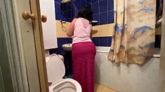 Riproduci MILF esperta si prepara per il piacere anale tabù in un incontro amatoriale fatto in casa