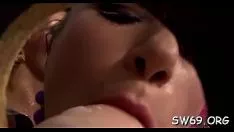 Riproduci Hot milf si fa sbattere fuori al resplendencyhole e succhia un grosso gumshoe travisato