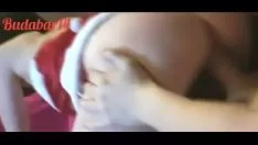Abspielen Ayudando el 8 de diciembre a armar el arbolito a una amiga, de ruee me dio el nobleo adflairtado