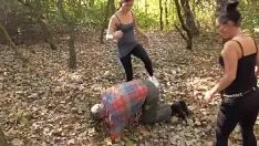 Play Fetich missys kick guys
