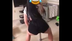 播放 来自前台的拉丁得到大刑警（twerk 视频录制，所以我搞砸了）